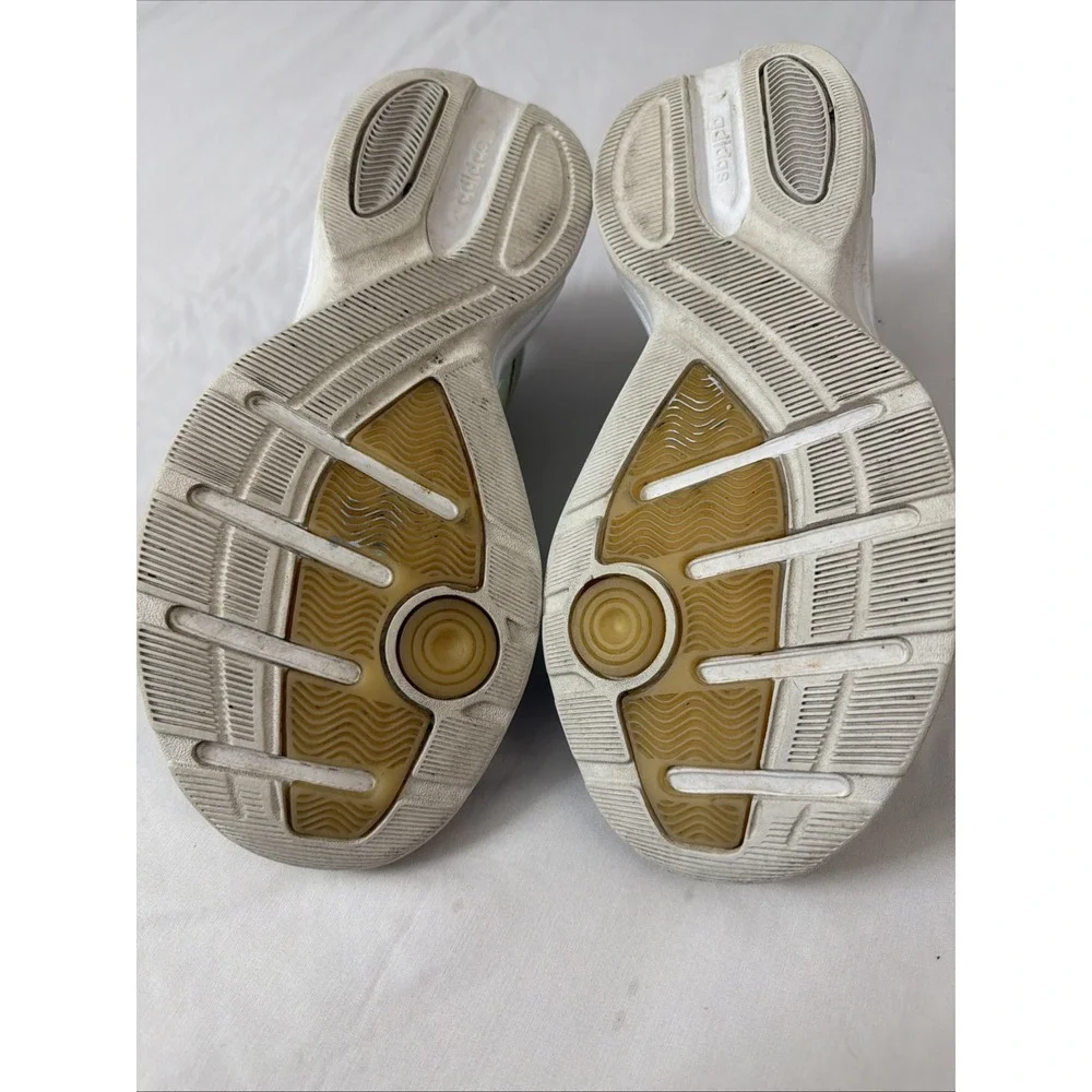 Adidas Neo Strutter shoes womens Size 7 Gym Running Shoe CrossFit Pickleball Fit